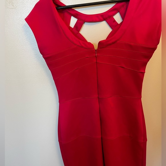 Guess Cutout Bodycon “Blare” True Red Cocktail Sexy Dress - Picture 4 of 6